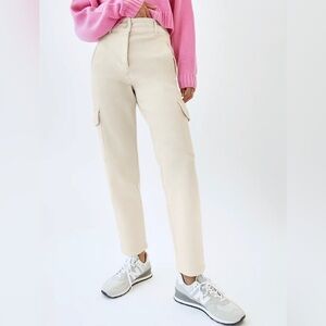 Aritzia Wilfred Free Modern Cargo Pant